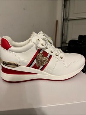 Aldo White Sneakers with Red Accents and Gold Heart